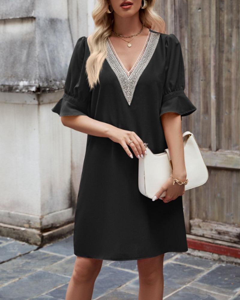 V-neck lace puff sleeve dress