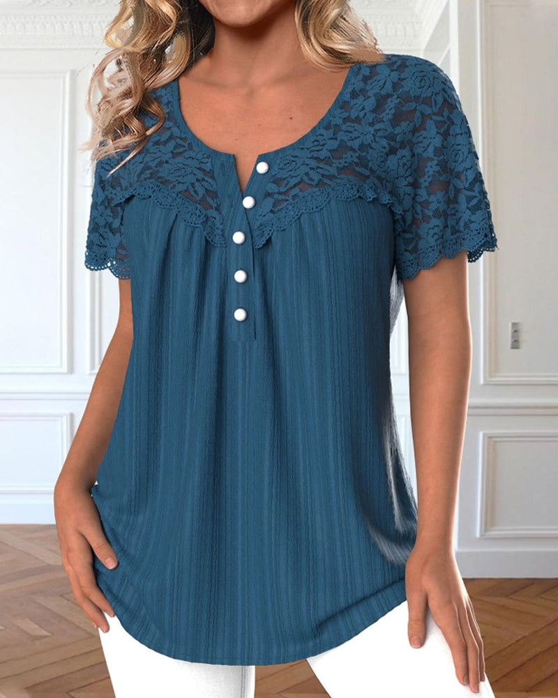 Buttoned short-sleeved lace top