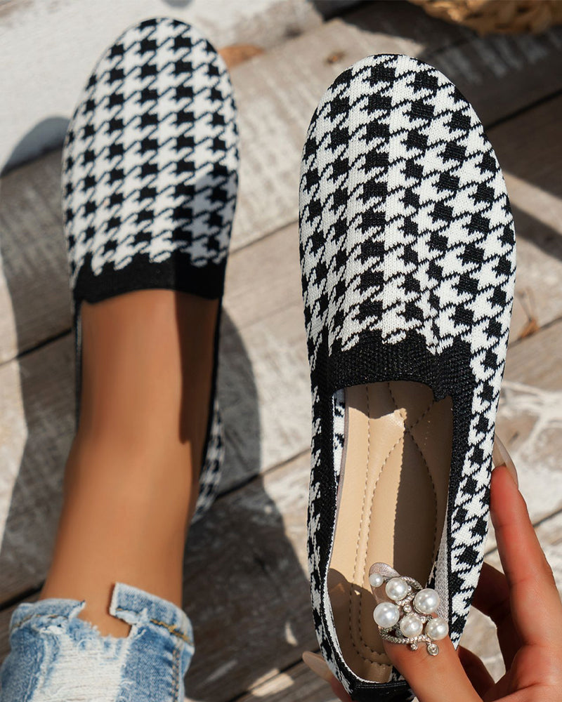 Houndstooth soft sole cloth shoes