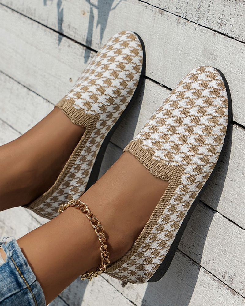 Houndstooth soft sole cloth shoes