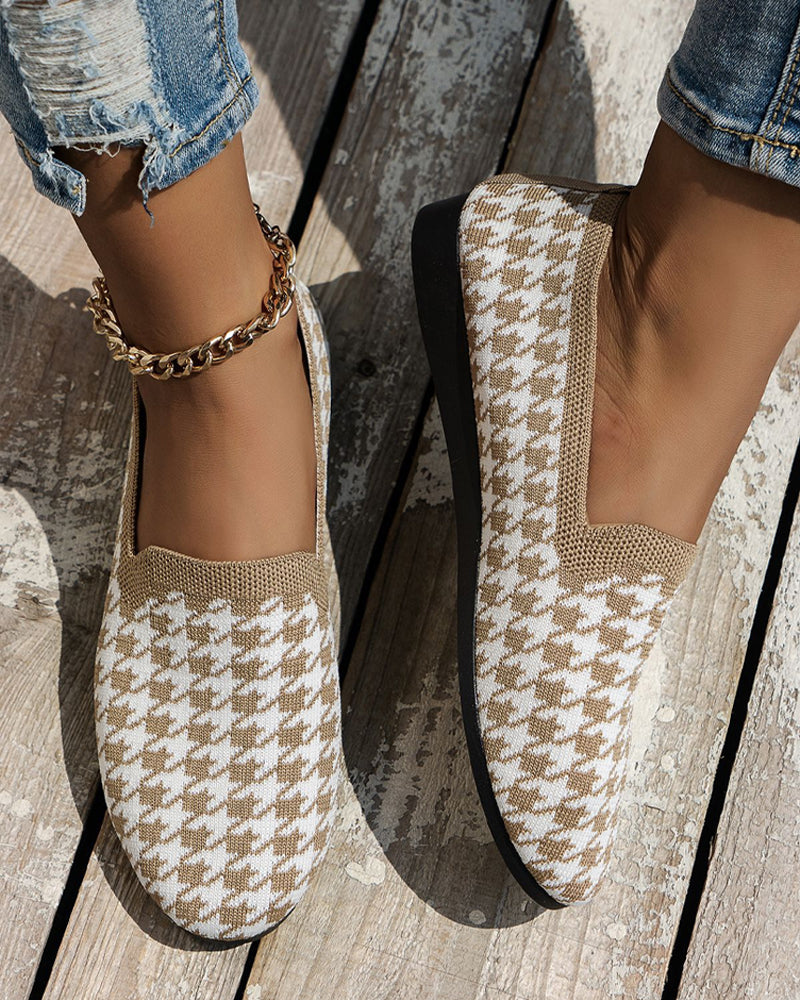 Houndstooth soft sole cloth shoes